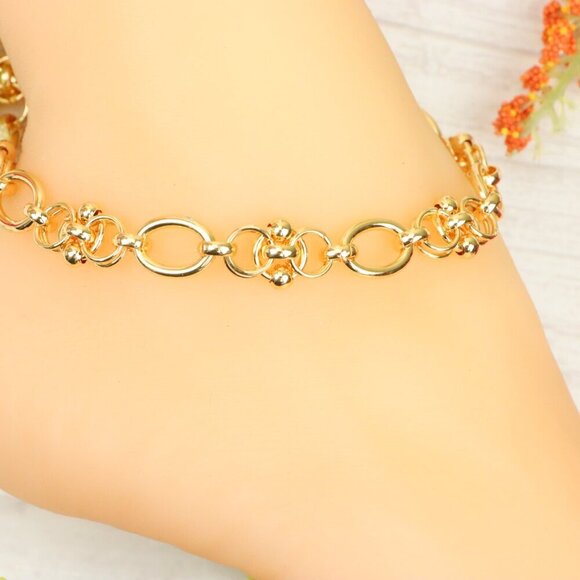 "Handmade Anklet – Elegant & Delicate Jewelry for Women | UNVRC1616 - Picture 9 of 10